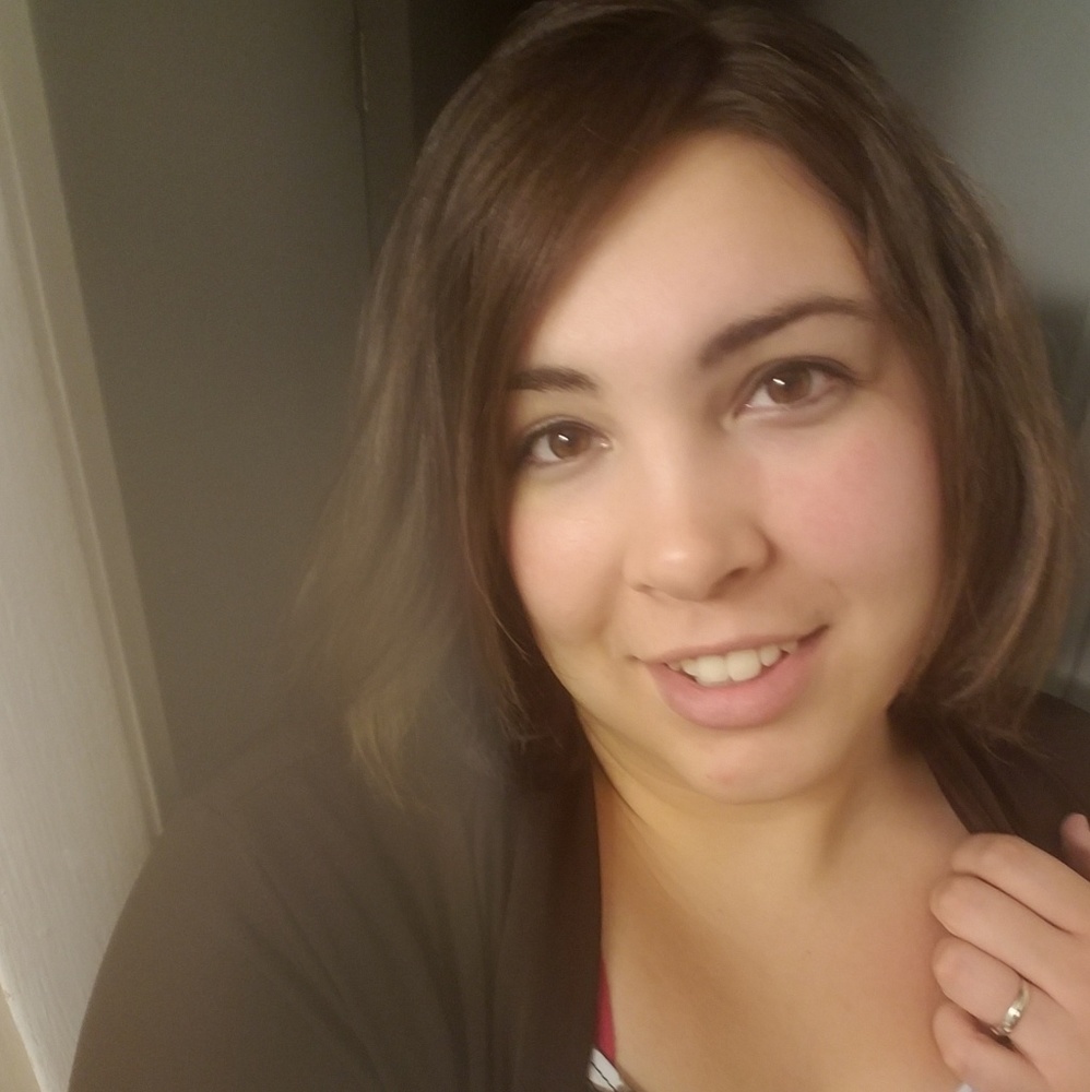 Meet your Posher, Danielle